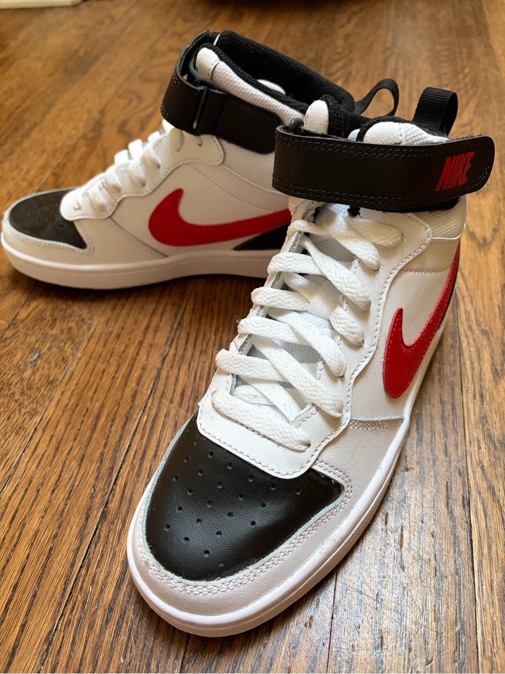 NWT Nike Kids 5Y High-Top Sneakers White and Black with Red Swoosh Youth
